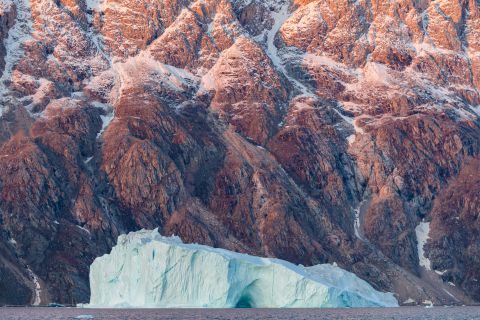 Berg in vuur en vlam