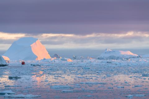 Disko Bay bij avond
