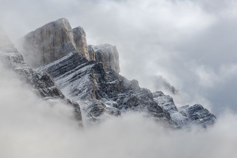 Berg in de wolken