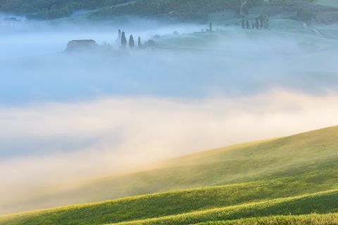 Mistige Toscaanse heuvels