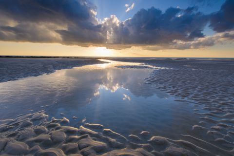 Sunset at the beach of Ambleteuse